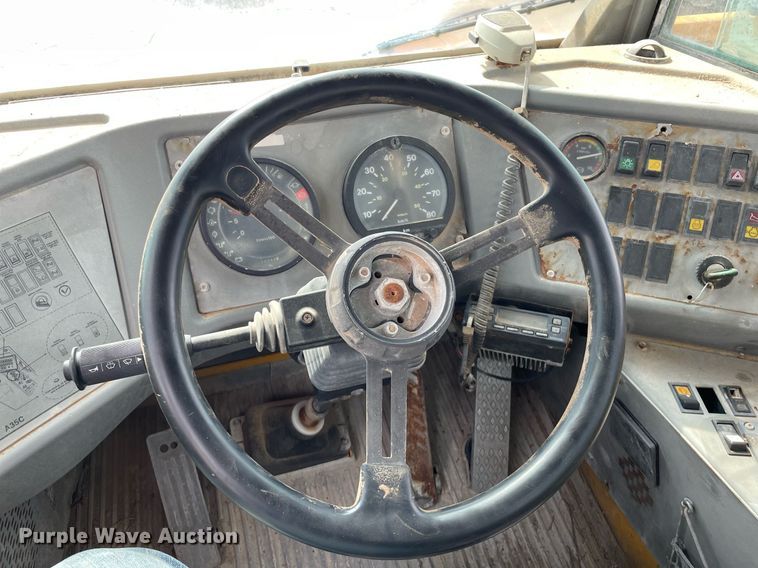 image for item LS9333 1998 Volvo A35C  haul truck