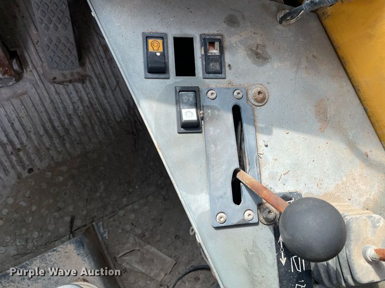 image for item LS9333 1998 Volvo A35C  haul truck