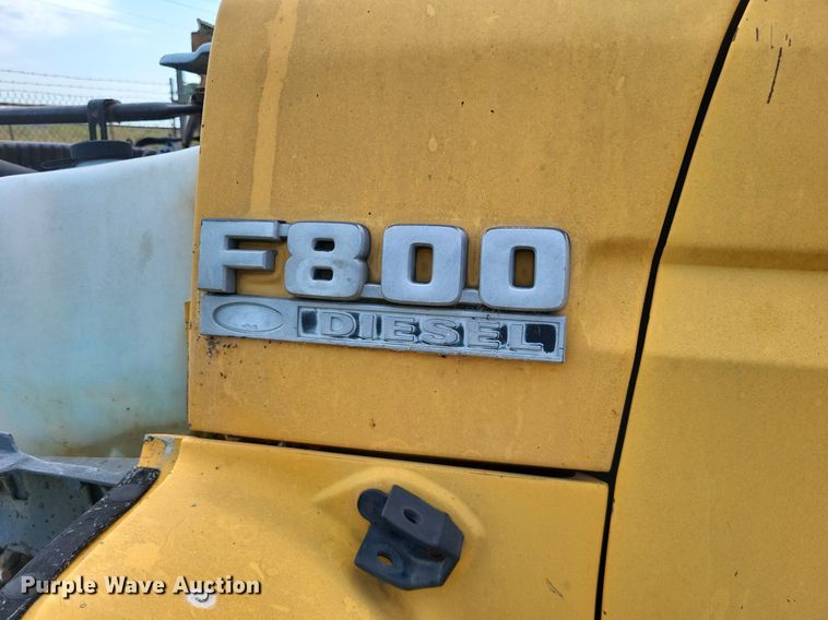image for item LS9574 1988 Ford F800  dump truck