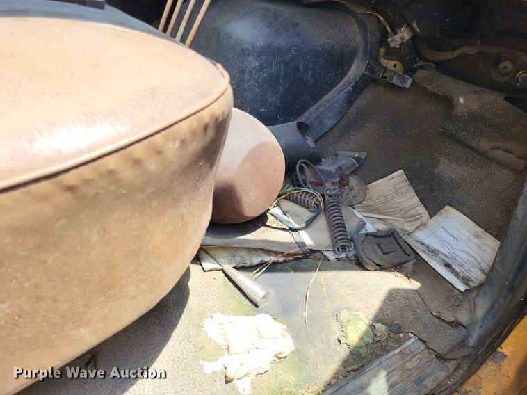 image for item LS9574 1988 Ford F800  dump truck