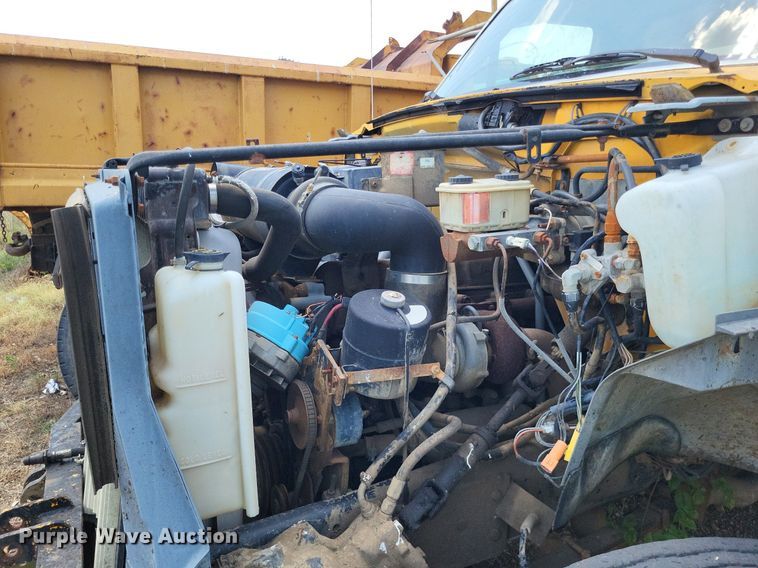 image for item LS9574 1988 Ford F800  dump truck