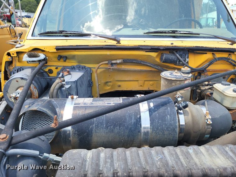 image for item LS9574 1988 Ford F800  dump truck