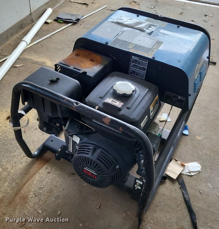 image for item LS9581 Miller Blue Star 6000  welder/generator