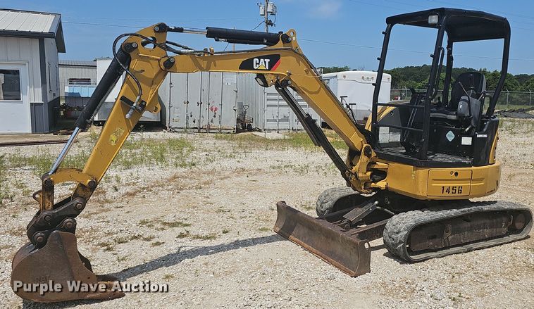 image for item LW9697 2015 Caterpillar 303E CR  mini excavator