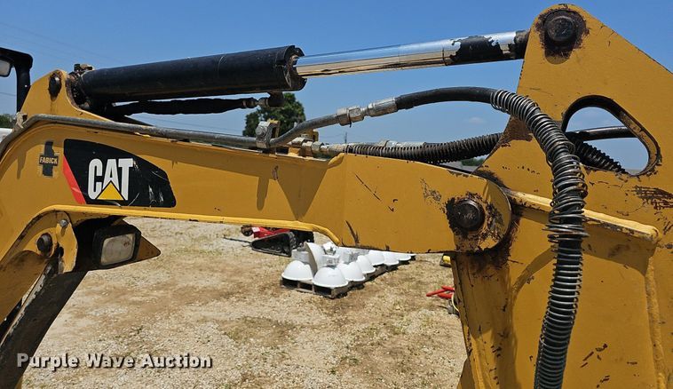 image for item LW9697 2015 Caterpillar 303E CR  mini excavator