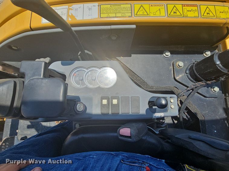 image for item LW9697 2015 Caterpillar 303E CR  mini excavator