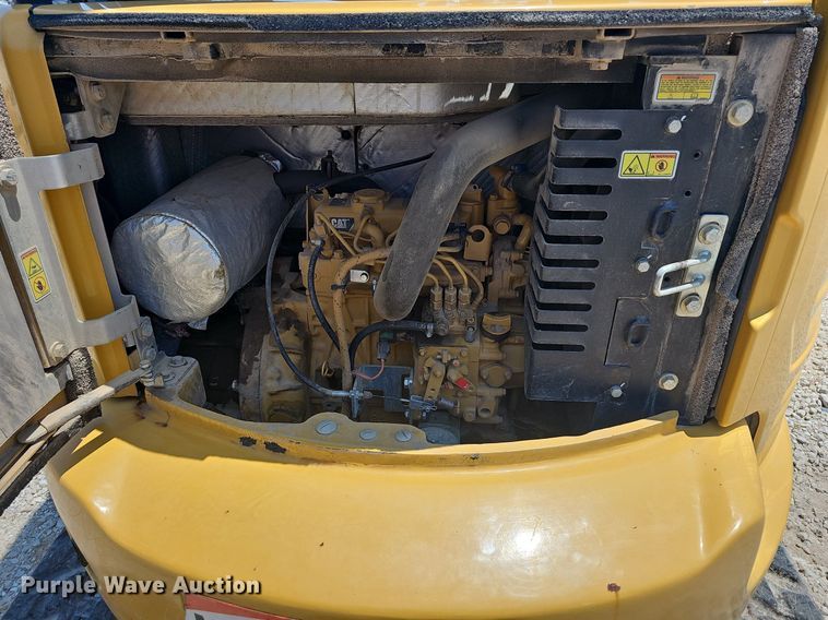 image for item LW9697 2015 Caterpillar 303E CR  mini excavator