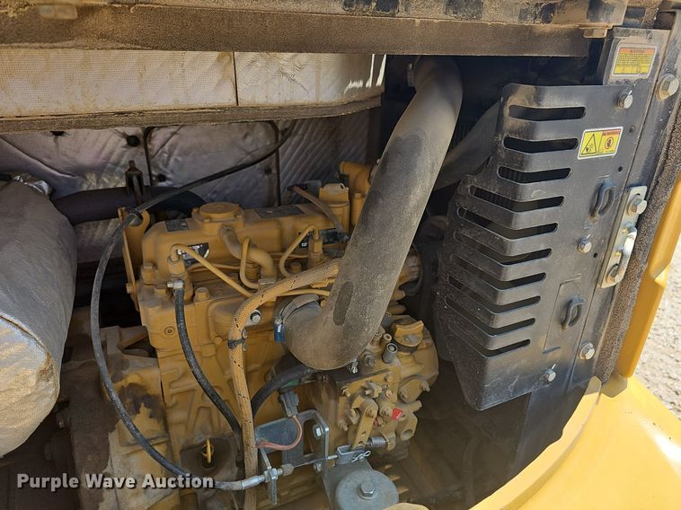 image for item LW9697 2015 Caterpillar 303E CR  mini excavator