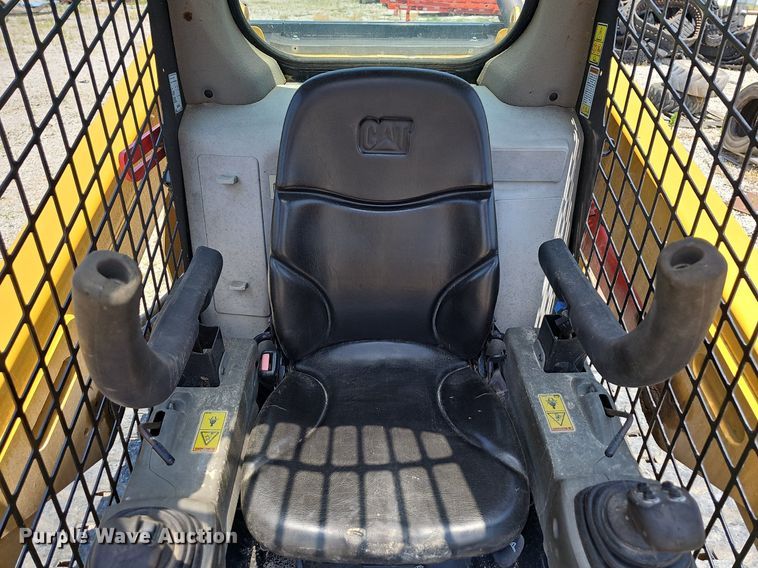 image for item LW9698 2014 Caterpillar 236D  tracked skid steer loader