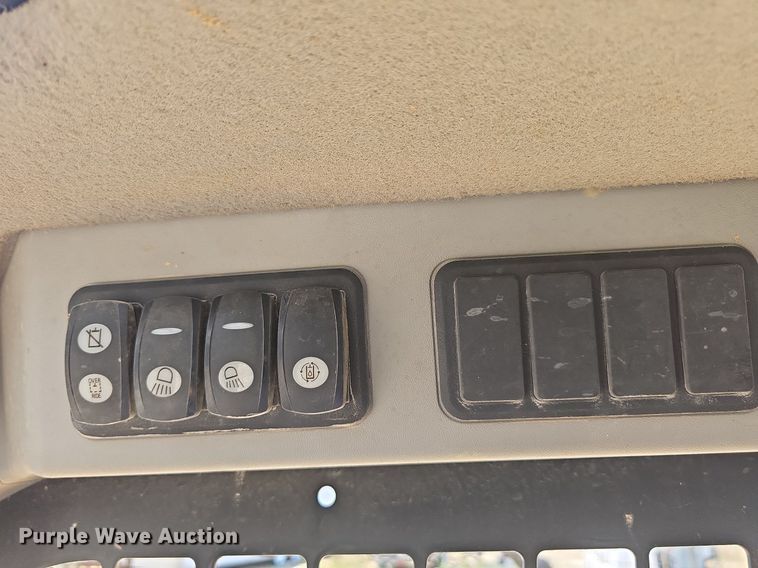 image for item LW9698 2014 Caterpillar 236D  tracked skid steer loader