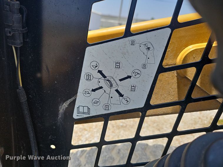 image for item LW9698 2014 Caterpillar 236D  tracked skid steer loader