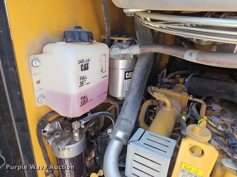 image for item LW9698 2014 Caterpillar 236D  tracked skid steer loader