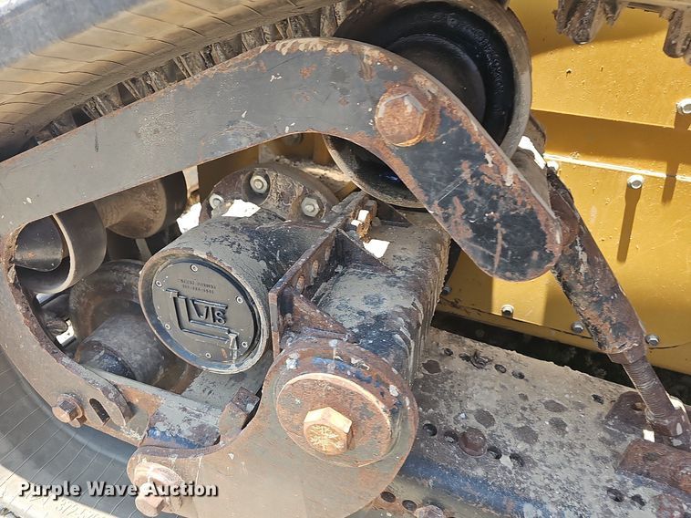 image for item LW9698 2014 Caterpillar 236D  tracked skid steer loader