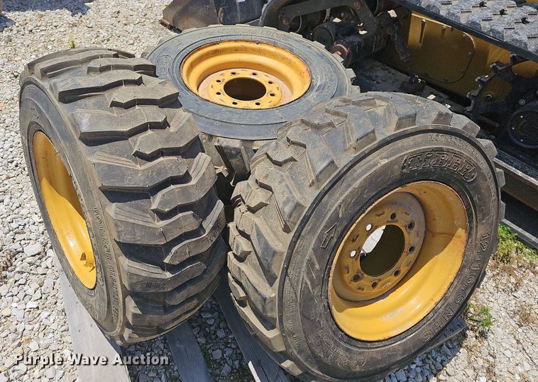 image for item LW9698 2014 Caterpillar 236D  tracked skid steer loader