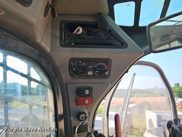 image for item LW9733 2019 Caterpillar 299D2  tracked skid steer loader