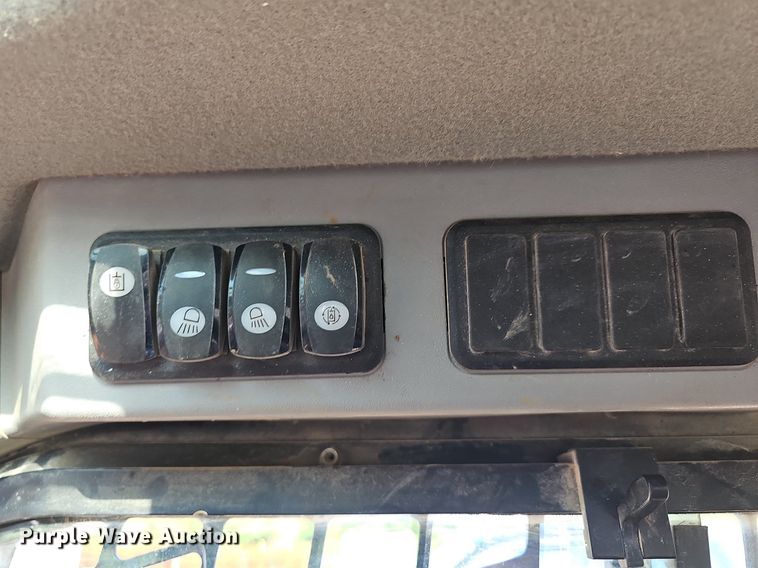 image for item LW9733 2019 Caterpillar 299D2  tracked skid steer loader