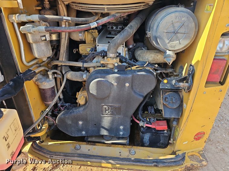 image for item LW9733 2019 Caterpillar 299D2  tracked skid steer loader