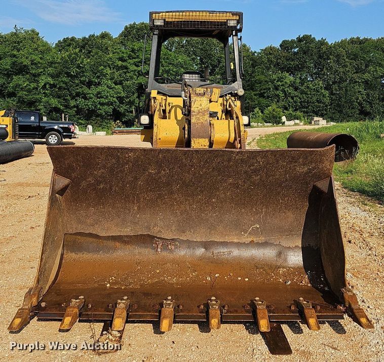 image for item LW9734 2004 Caterpillar 953C  track loader