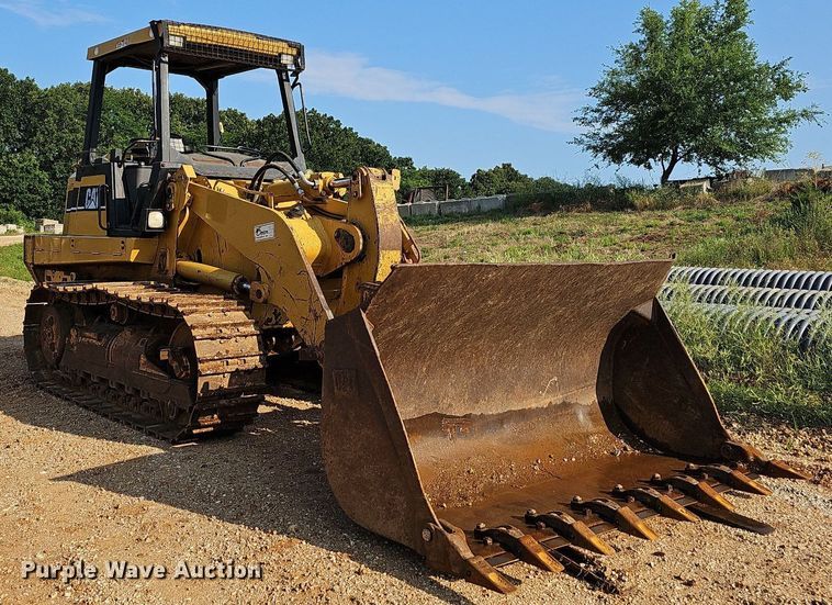 image for item LW9734 2004 Caterpillar 953C  track loader