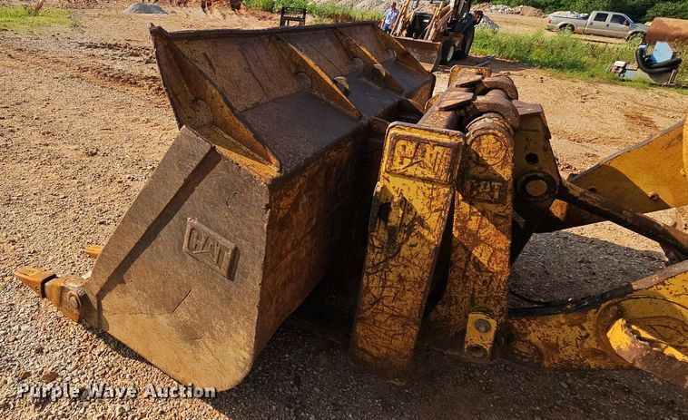 image for item LW9734 2004 Caterpillar 953C  track loader