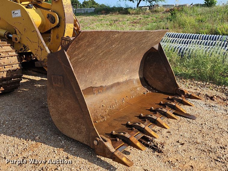 image for item LW9734 2004 Caterpillar 953C  track loader