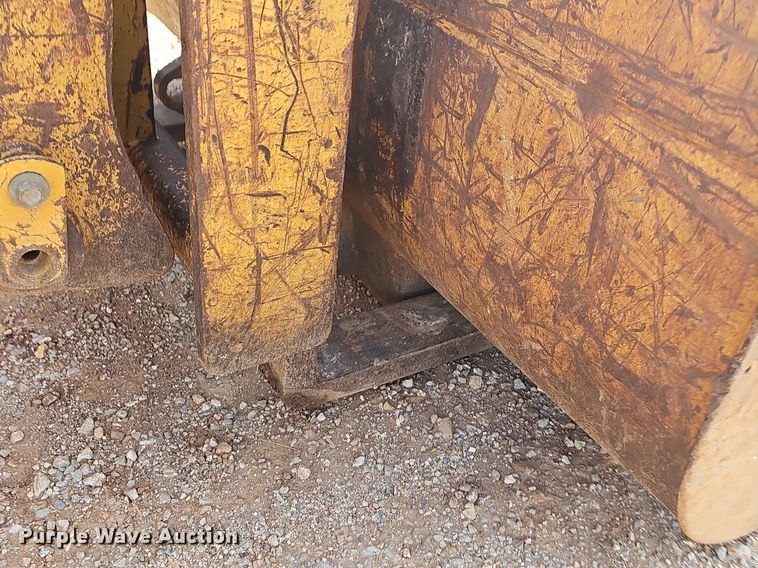 image for item LW9734 2004 Caterpillar 953C  track loader