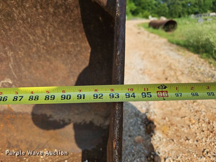 image for item LW9734 2004 Caterpillar 953C  track loader