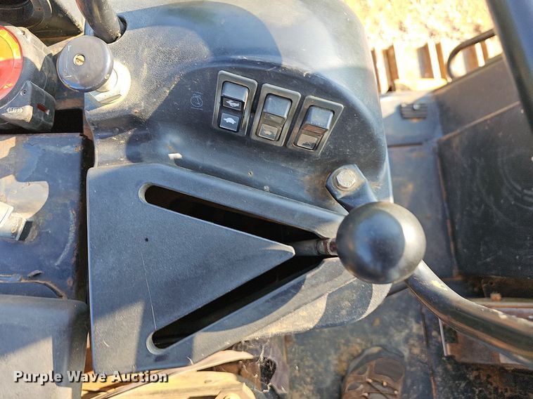 image for item LW9734 2004 Caterpillar 953C  track loader