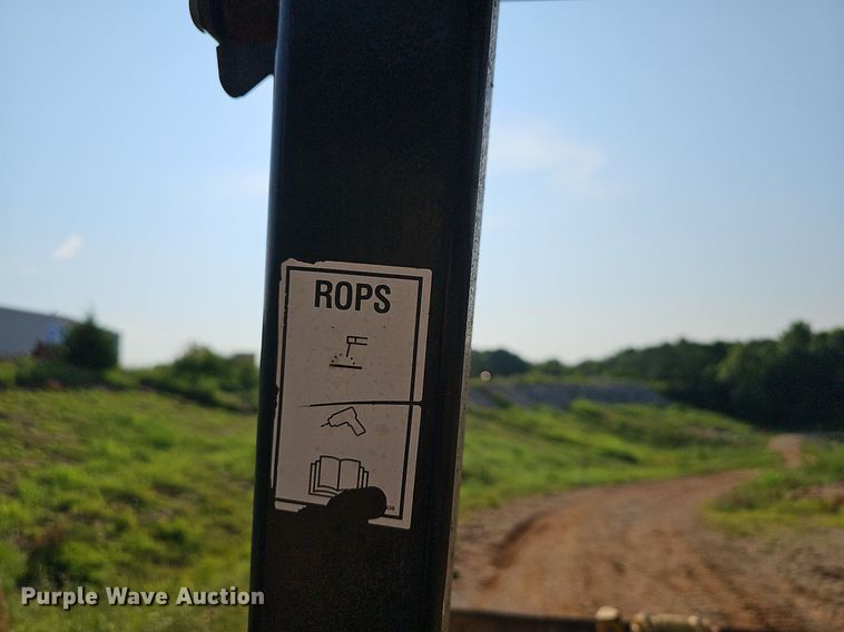 image for item LW9734 2004 Caterpillar 953C  track loader