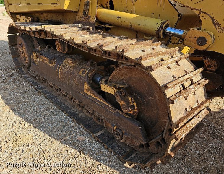 image for item LW9734 2004 Caterpillar 953C  track loader