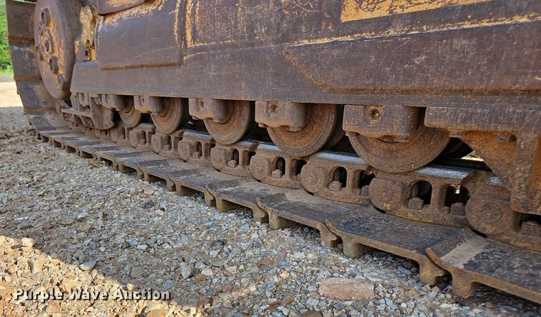 image for item LW9734 2004 Caterpillar 953C  track loader