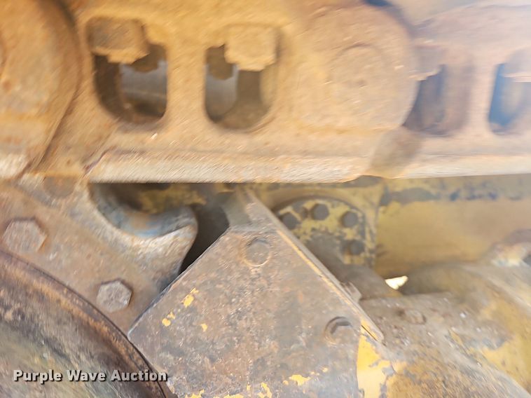 image for item LW9734 2004 Caterpillar 953C  track loader