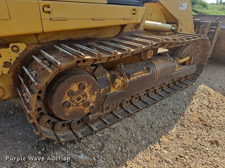 image for item LW9734 2004 Caterpillar 953C  track loader