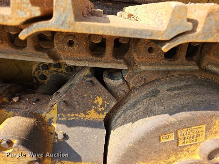 image for item LW9734 2004 Caterpillar 953C  track loader