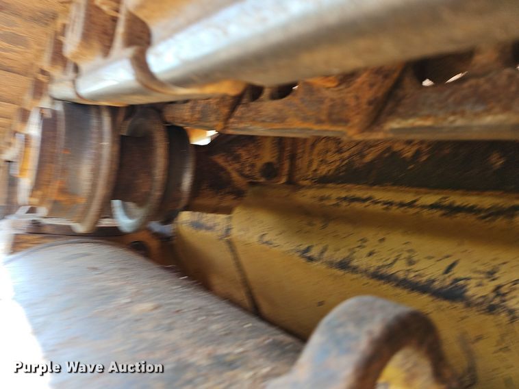 image for item LW9734 2004 Caterpillar 953C  track loader