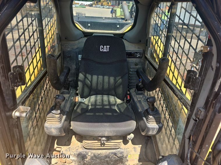 image for item LW9735 2019 Caterpillar 299D3  tracked skid steer loader