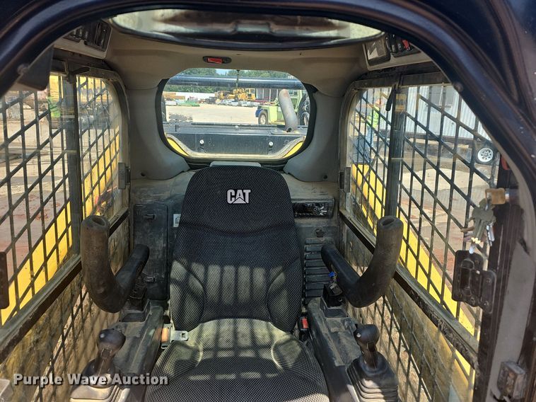 image for item LW9735 2019 Caterpillar 299D3  tracked skid steer loader