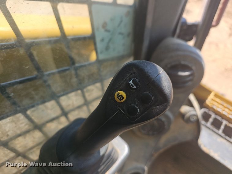 image for item LW9735 2019 Caterpillar 299D3  tracked skid steer loader