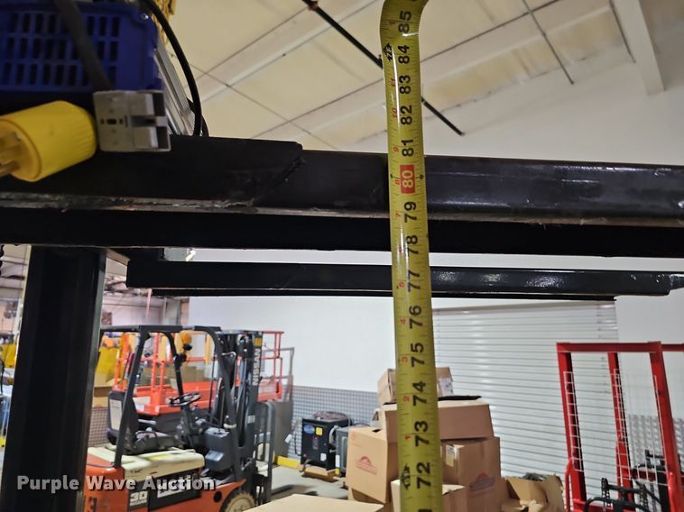 image for item LW9746 Electric pallet jack