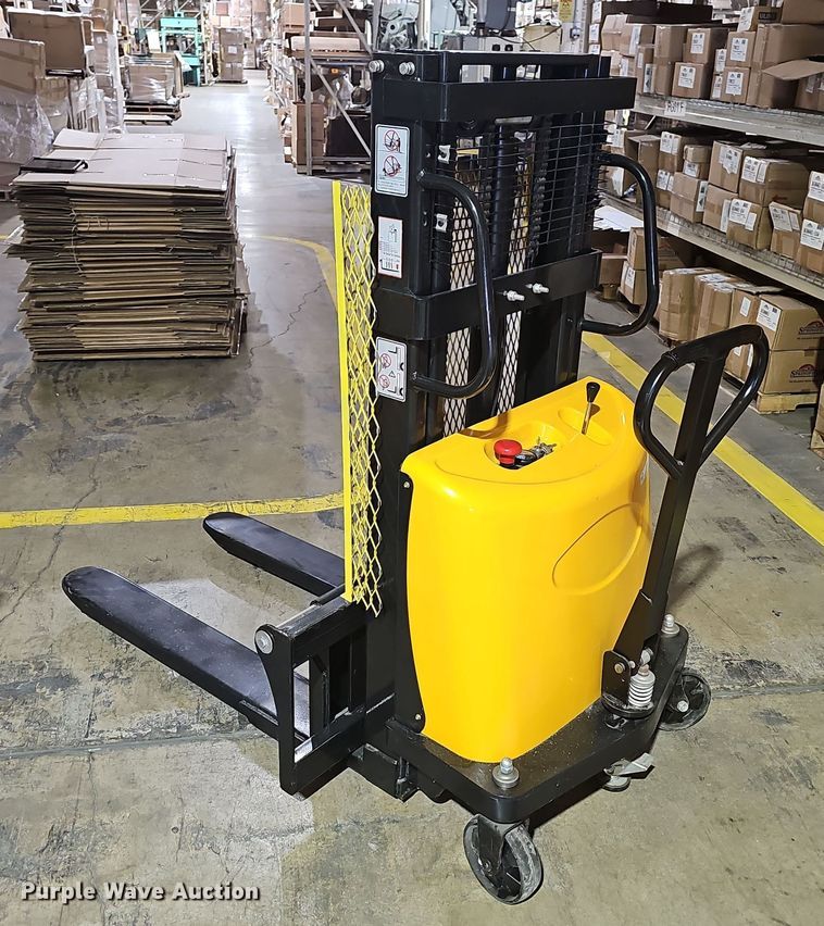 image for item LW9747 Electric pallet jack