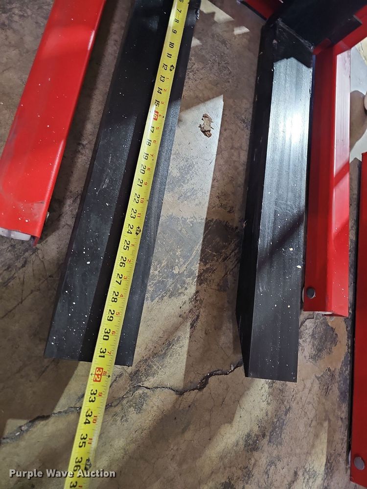 image for item LW9748 (2) pallet jacks