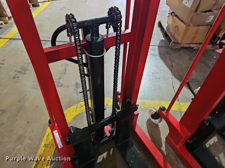 image for item LW9748 (2) pallet jacks