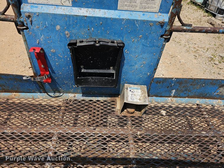 image for item LW9751 2005 Genie S65  boom lift