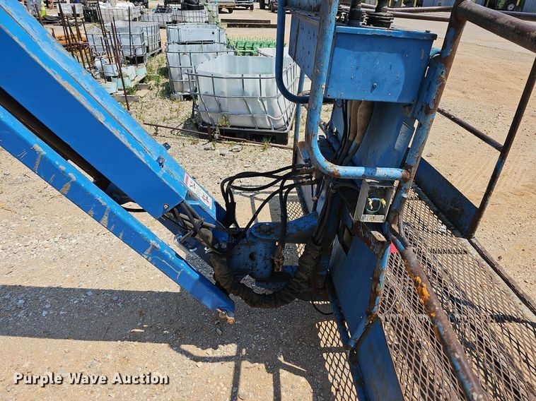 image for item LW9751 2005 Genie S65  boom lift