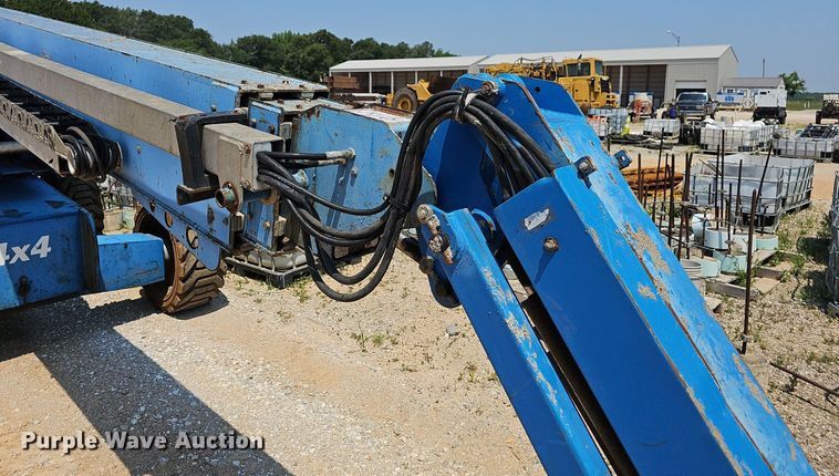 image for item LW9751 2005 Genie S65  boom lift