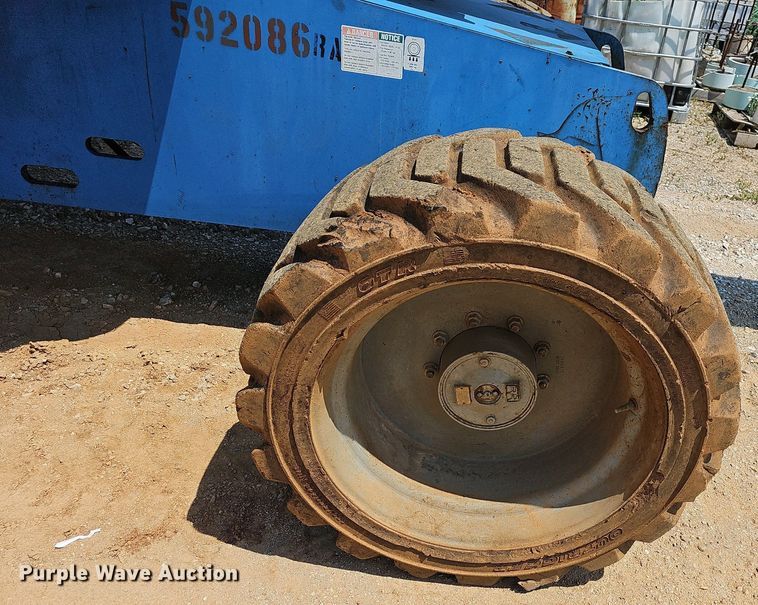 image for item LW9751 2005 Genie S65  boom lift