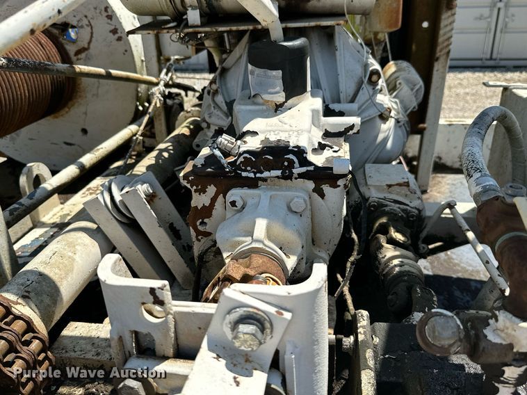 image for item MB9575 2005 Freightliner Business Class M2  drilling rig truck