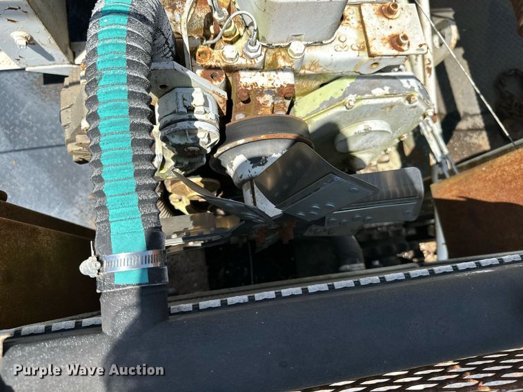 image for item MB9575 2005 Freightliner Business Class M2  drilling rig truck