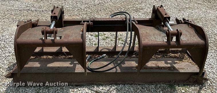 image for item MB9647 Skid steer grapple bucket