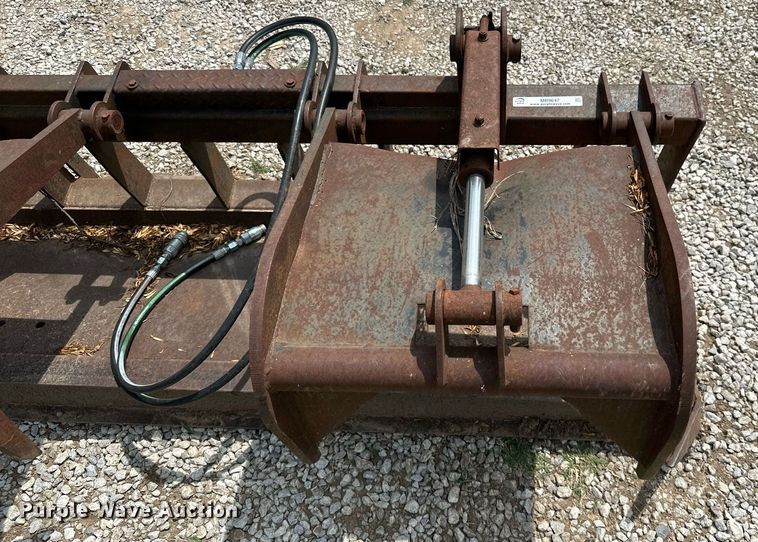 image for item MB9647 Skid steer grapple bucket